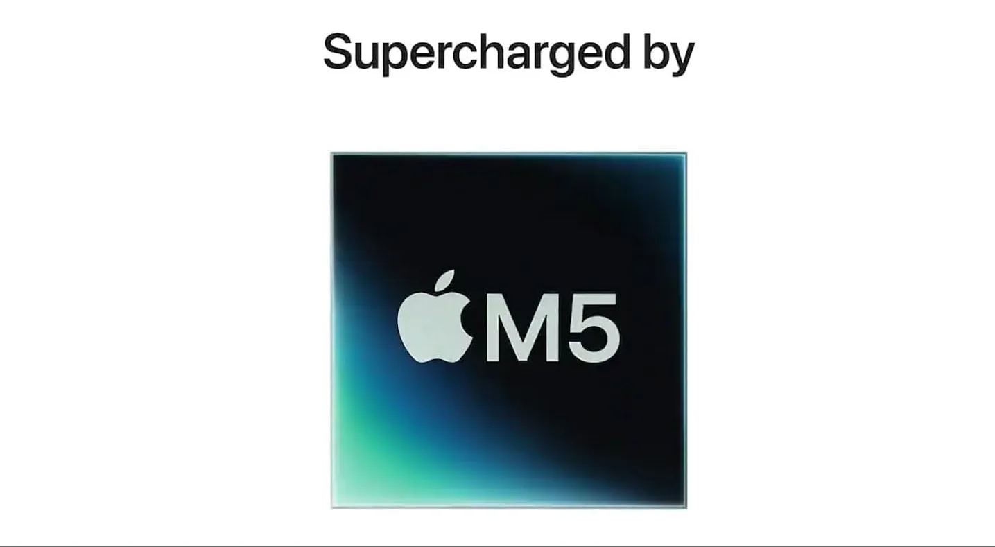 Apple MacBook Pro M5 14" Space Black 3