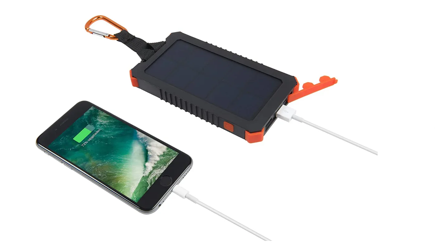 Xtorm AM123 Solar Charger Instinct 10000 mAh 1